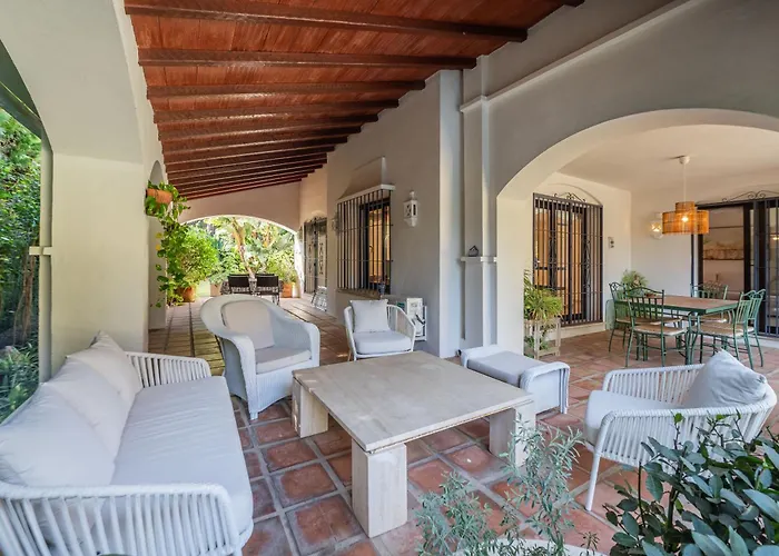 Villa In Marbella With Golf Views