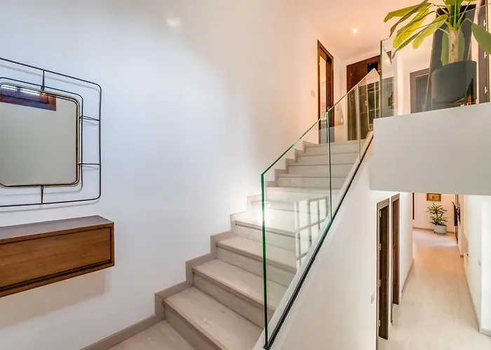Villa In Marbella With Golf Views